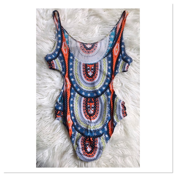Your Eyes Lie One Piece Cut Out Side Swimsuit Celestial Boho Print Blue Size 8 - Picture 2 of 7
